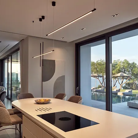 Omnia Villa