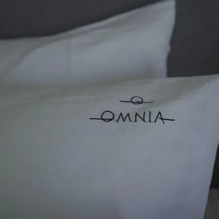 Omnia Villa
