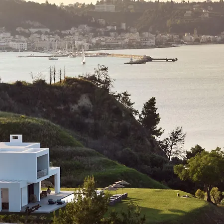 Omnia Villa