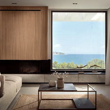 Omnia Villa